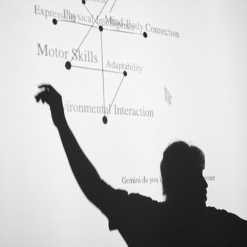 © Mathieu Taillardas | Le Cercle avec Karen Vanderborght et Jade Rocan